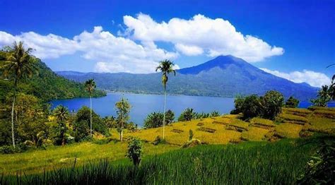 √ 5 Fakta Wisata Danau Ranau Lampung (Rute Lokasi, Harga Tiket Penginapan)