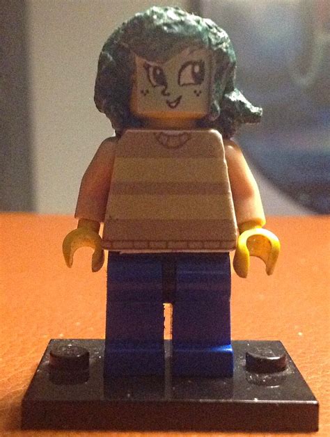 Lego Wallflower Blush Minifigure | Custom Lego Minifig of Wa… | Flickr
