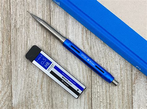 Tombow Mono Graph Lead HB 0.5 mm Review — The Pen Addict