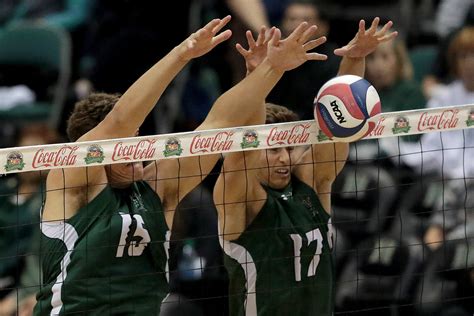 No. 1 Hawaii men’s volleyball team schools Harvard in Friday night ...