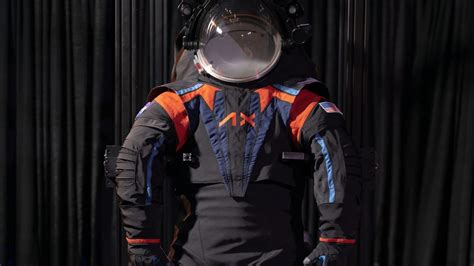 NASA Previews New Moonwalker Spacesuits From Axiom - CNET