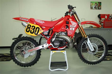 1989-Honda-CR500-OverallRight | Dirt Bike Magazine