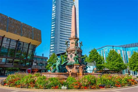 Mendebrunnen Fountain and Gewandhaus in German Town Leipzig Stock Photo ...