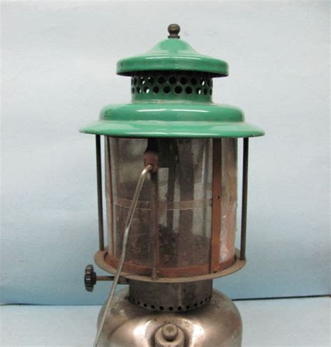 The Coleman Lantern Collector Corner: Coleman lanterns