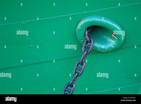 Ship anchor chain hi-res stock photography and images - Alamy