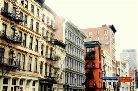 Guide to Manhattan's SoHo Neighborhood With SoHo Landmarks