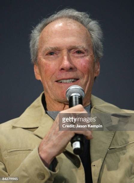 25 Clint Eastwood Discusses Gran Torino At Apple Store Soho Photos ...