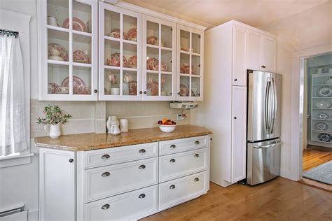 Custom Glass Kitchen Cabinet Doors | Kitchen Magic