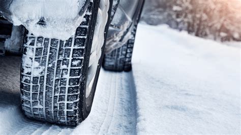 Les pneus neiges obligatoires en hiver à partir du 1er novembre 2021 ...