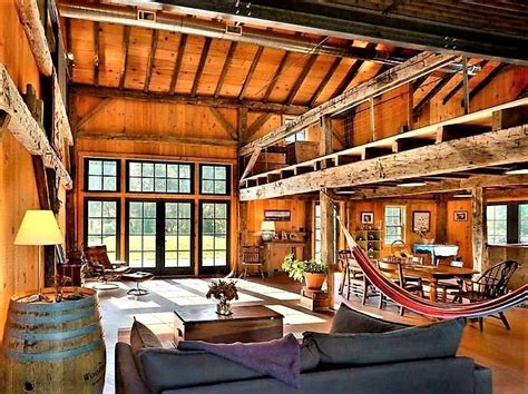 34 Incredible Barndominium Interiors