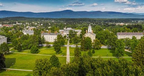 Middlebury to reopen in the fall, classes done by Thanksgiving | Vermont Business Magazine