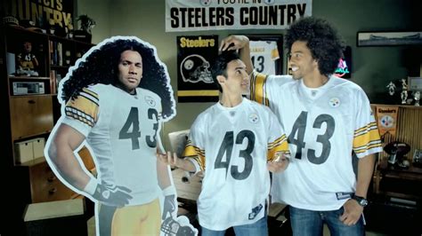 Head & Shoulders TV Commercial, 'Desde Cuándo?' Con Troy Polamalu ...