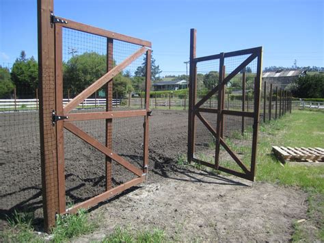 IMG_2000 | Deer fence, Fence gate, Fence