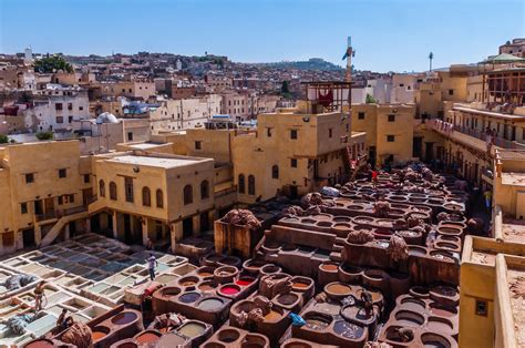 Fès, coeur spirituel et culturel du Maroc, et son célèbre quartier des tanneurs sauront vous ...