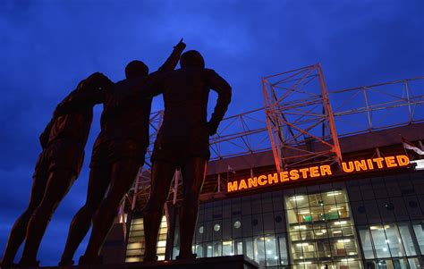 Stadium Backgrounds Old Trafford Night - Wallpaper Cave