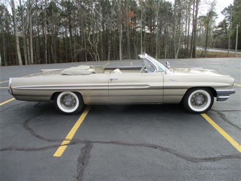 1961 Pontiac Catalina Convertible 2 | Barn Finds