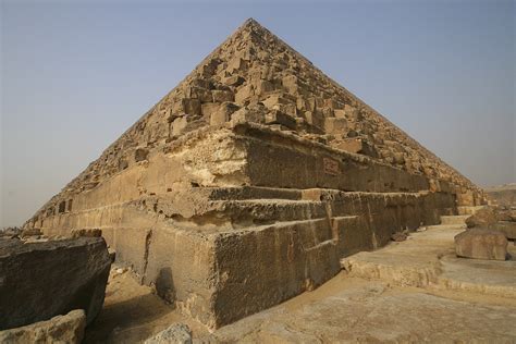 File:Giza Pyramid.jpg - Wikimedia Commons