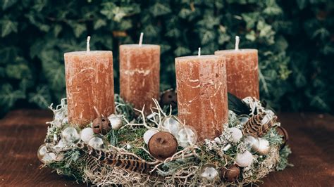 Adventskranz modern gestalten: Ideen und Tipps | OBI