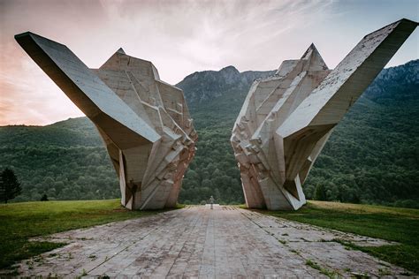 Spomenik Tjentište | Battle of Sutjeska Memorial Monument Co… | Flickr