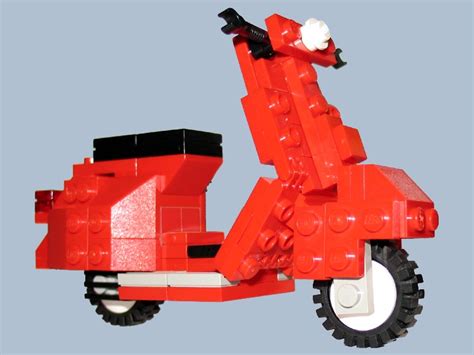 Brickshelf Gallery - lego-vespa-scooter-00.jpg