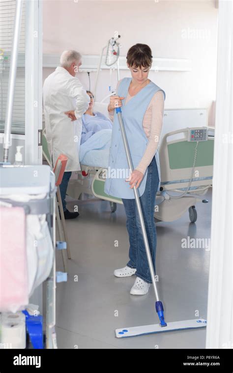 Cleaning ward hi-res stock photography and images - Alamy