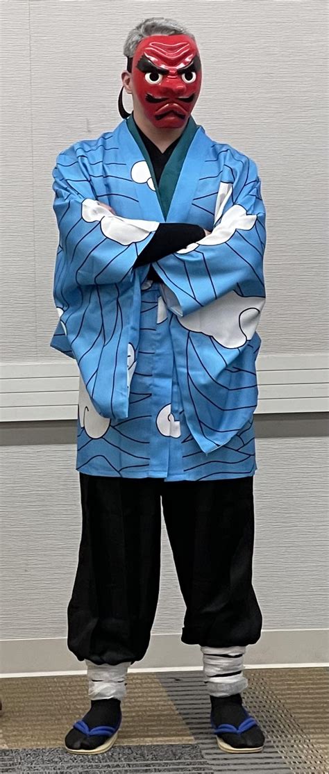 Urokodaki Cosplay from Ohayocon this year : r/DemonSlayerAnime