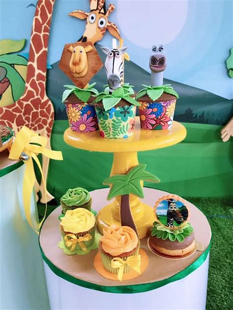 Madagascar Birthday Party Ideas | Photo 6 of 28 | Madagascar birthday party, Animal themed ...