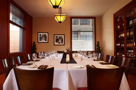 Gallery | Downtown Hotel in Ottawa | The Lord Elgin Hotel