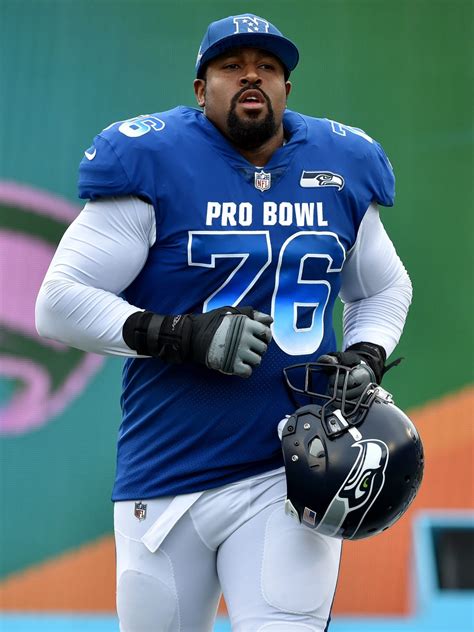 NFL’s highest paid offensive linemen in 2021: Ranking O-line by salary | Integrity Garage Doors ...