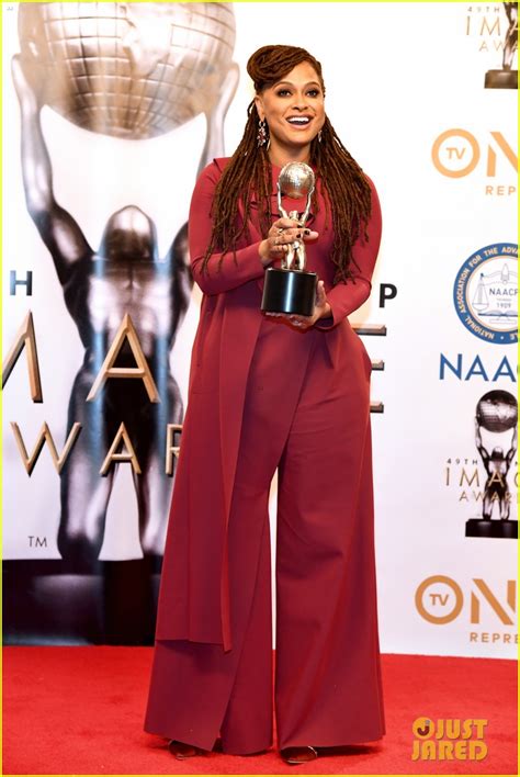 Filmmaker Ava DuVernay Wins Entertainer of the Year at NAACP Image ...