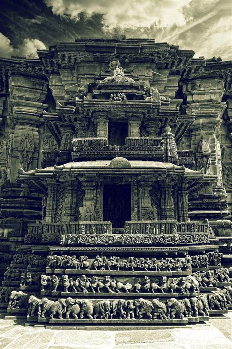 STONE TEMPLES OF BELUR AND HALEBEEDU ~ DigitalKaleidoscope | Temple ...