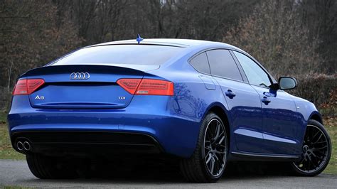 Blue Audi A5 · Free Stock Photo