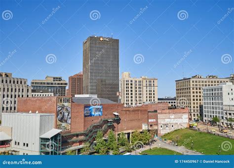 Downtown Akron Ohio on Sunny Day Editorial Photography - Image of city, urban: 174450967