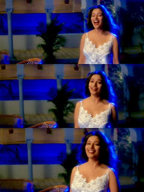 Madhuri Dixit in Dil To Pagal Hai | Madhuri dixit hot, Madhuri dixit, Formal dresses