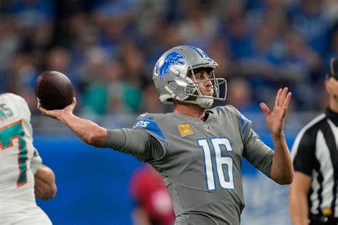 Halftime analysis: Lions offense roars to life while taking double ...