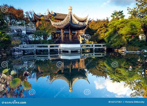 Lan Su Chinese Garden in Portland, Oregon Editorial Photo - Image of ...