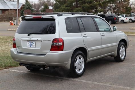 2004 Toyota Highlander Limited | Victory Motors of Colorado