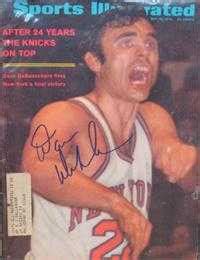 Dave DeBusschere autographed Sports Illustrated Magazine (New York Knicks)