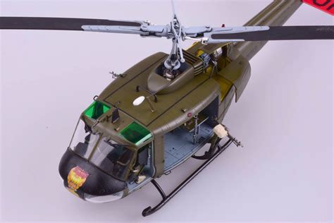 Scalehobbyist.com: Uh-1d Huey by Kitty Hawk Models