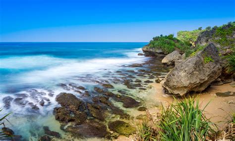 Mengintip Indahnya Pantai Krakal Di Gunungkidul