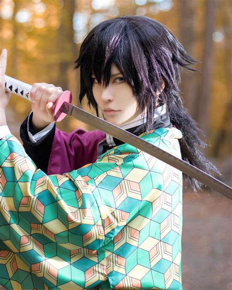 Tomioka Giyuu from Demon Slayer Kimetsu no Yaiba cosplayed by 伶Rin_Indigo.walz ~.~ | Cosplay ...