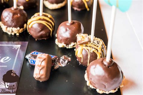 Snickers Cake Pops - Mann backt