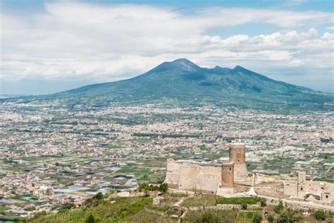 Tour of Herculaneum and Vesuvius Volcano - Colosseum and Vatican Tours