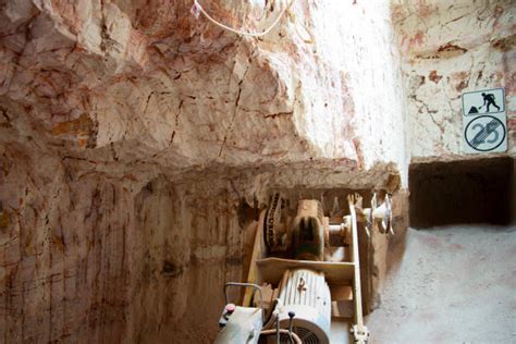 320+ Coober Pedy Opal Mines Stock Photos, Pictures & Royalty-Free Images - iStock