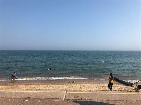 Clacton-on-Sea Beach - 2020 All You Need to Know Before You Go (with Photos) - Clacton-on-Sea ...