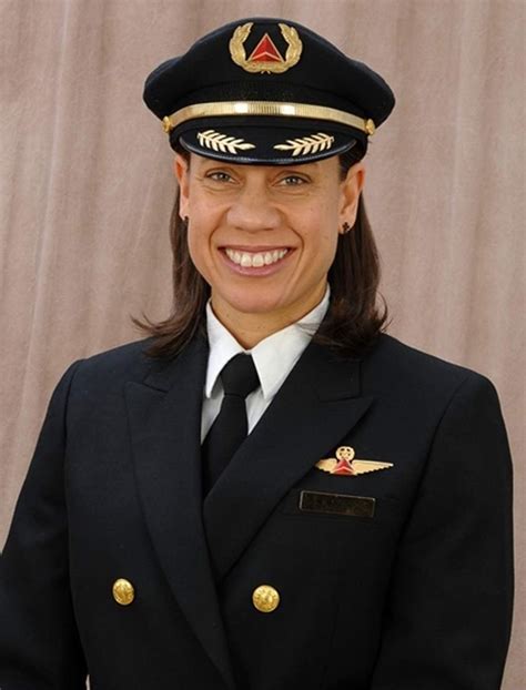 Why There Aren't More Female Pilots | Condé Nast Traveler