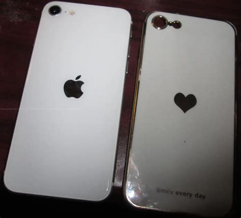 iPhone SE cell phone | GovDeals