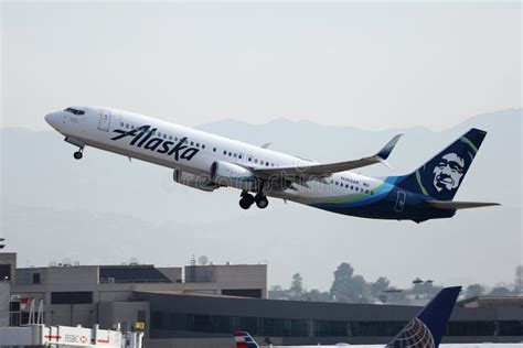 Alaska Airlines Taking Off from Los Angeles Airport LAX Editorial Image - Image of flying ...