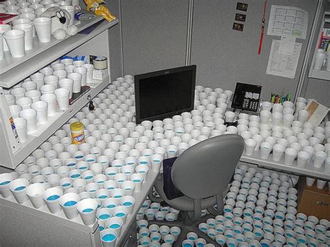 Hilarious Office Pranks (21 pics) - Izismile.com