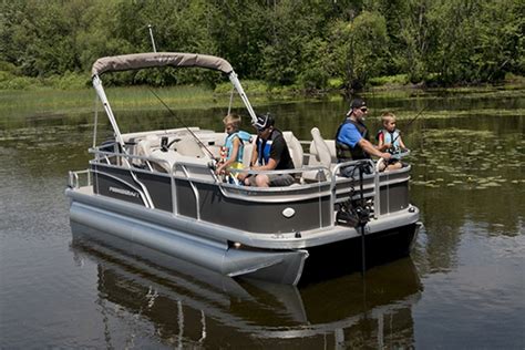 About Us | Lake Norman Boat Rentals and Sales